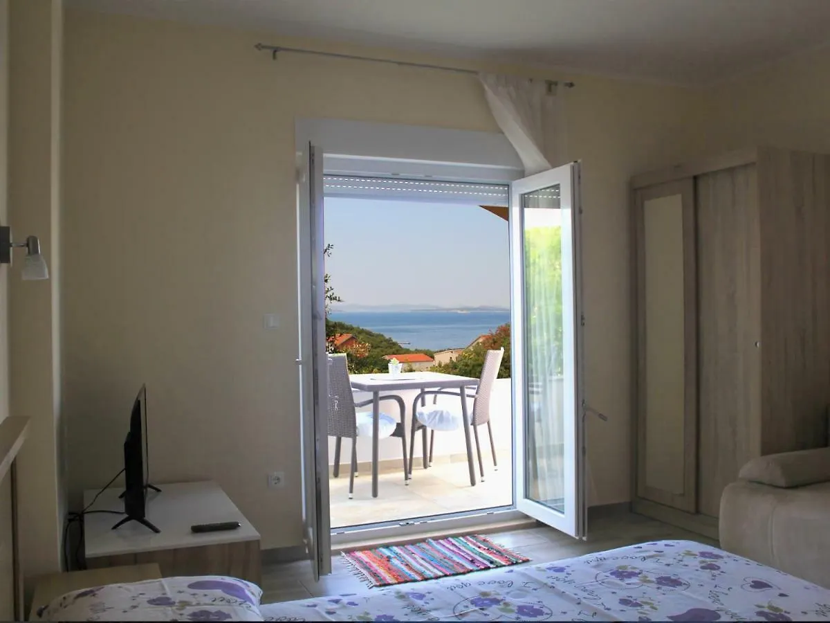 Apartments Mara Drage