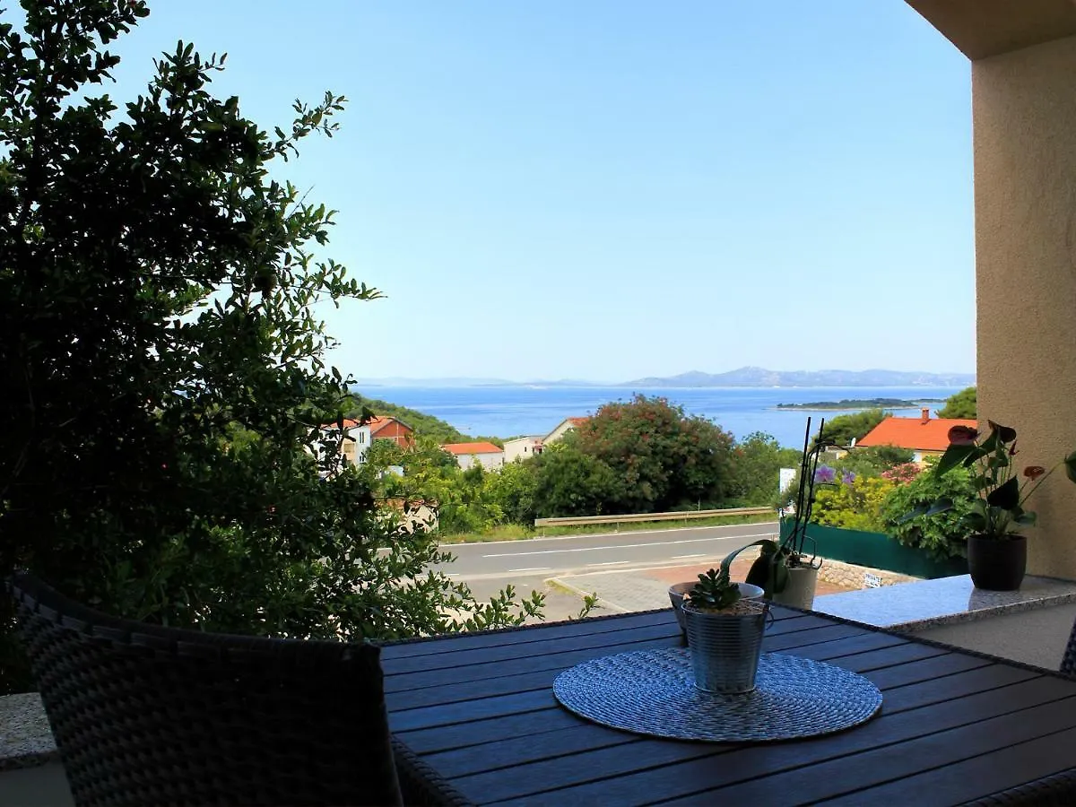 Apartments Mara Drage